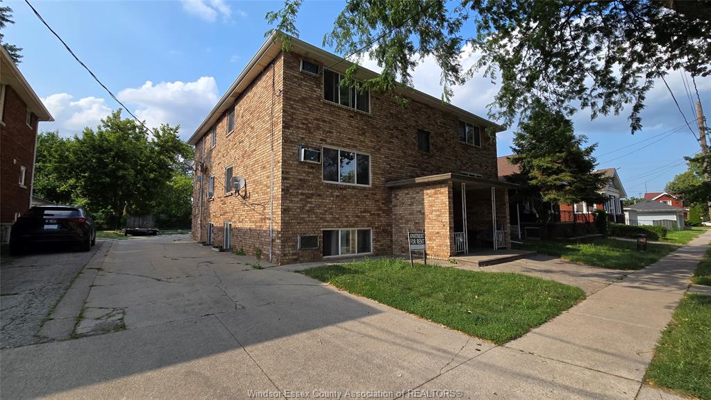 3254-millen-street-windsor-ontario-26018495