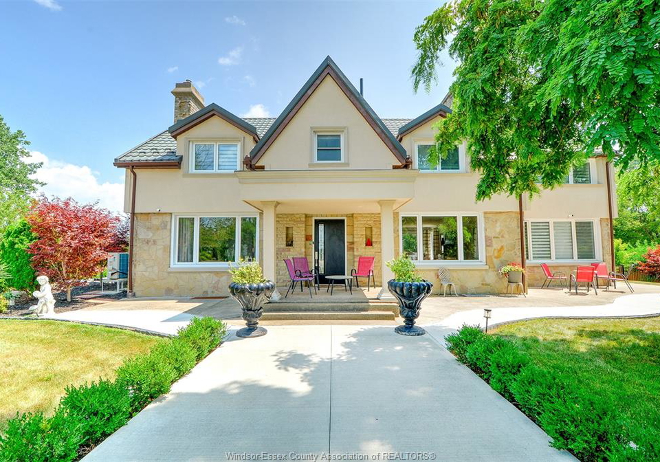 777-front-road-north-amherstburg-ontario-26018496