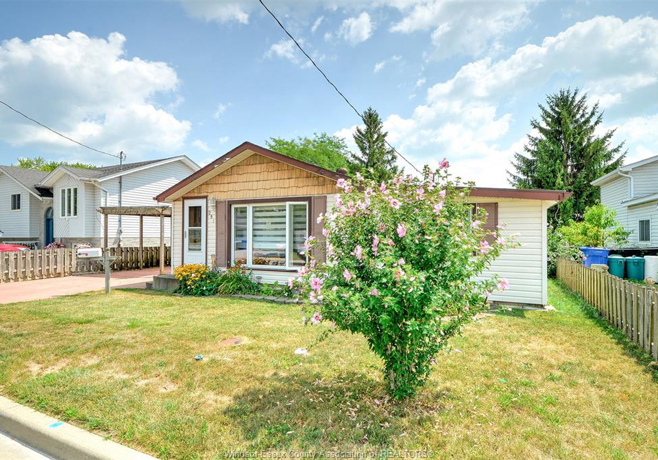 291-murray-amherstburg-ontario-26018497