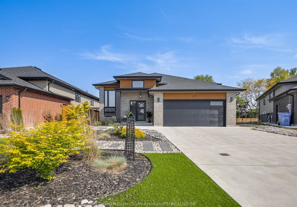 257-robinson-avenue-essex-ontario-26018514