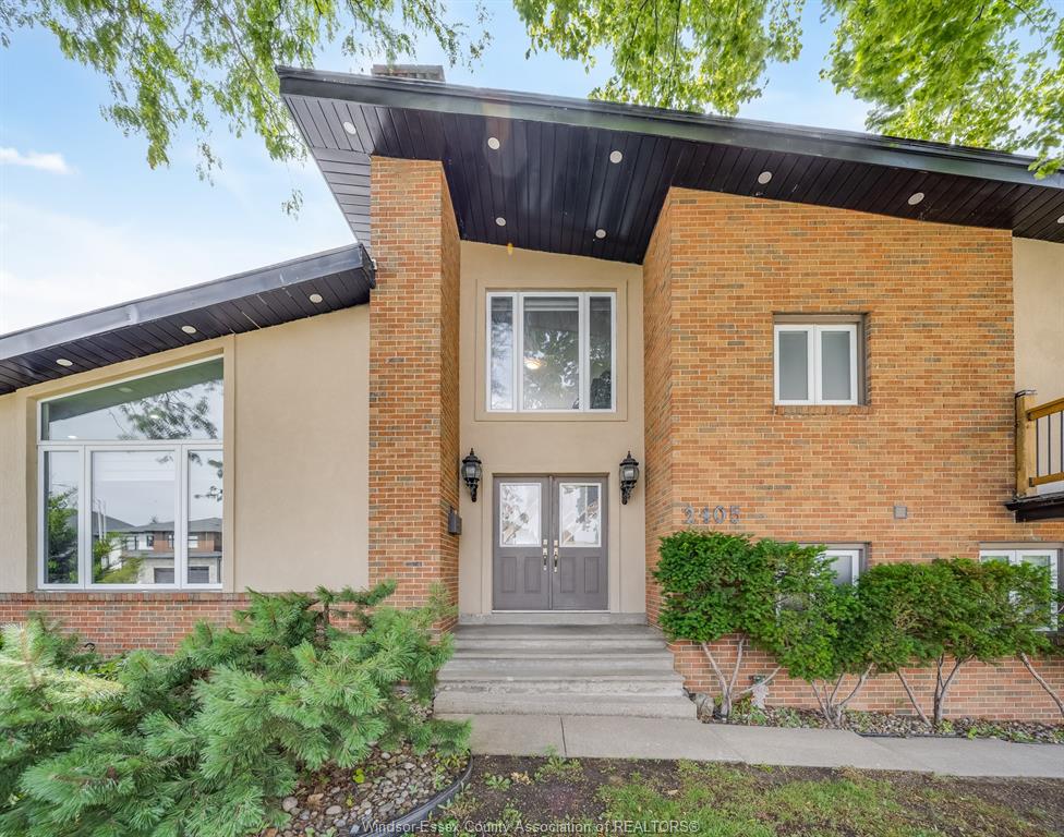 2405-roxborough-boulevard-windsor-ontario-26018515