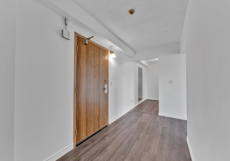 3950-wyandotte-street-east-windsor-ontario-26018535