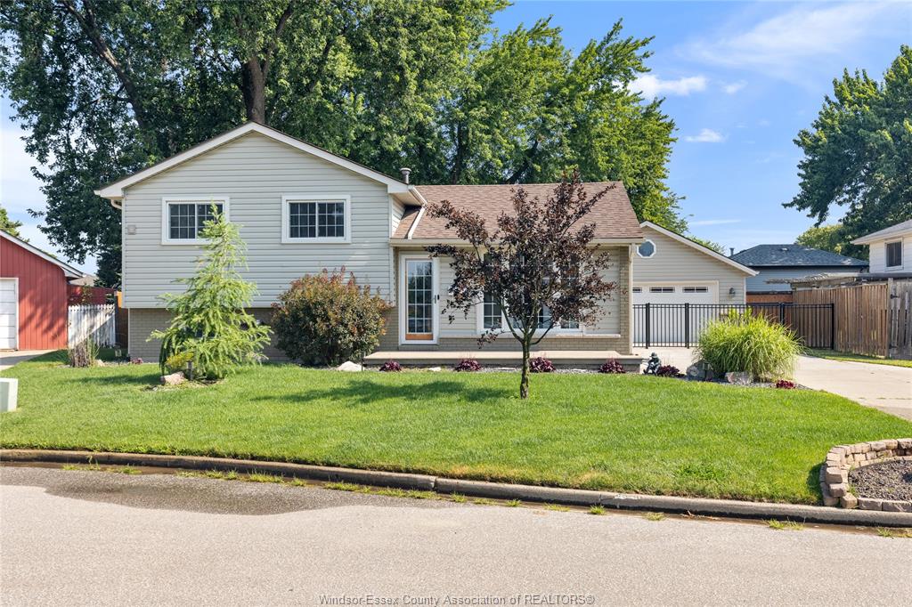 2935-granby-crescent-windsor-ontario-26018542