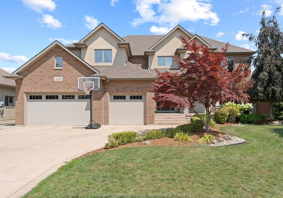 1108-regency-crescent-lakeshore-ontario-26018552