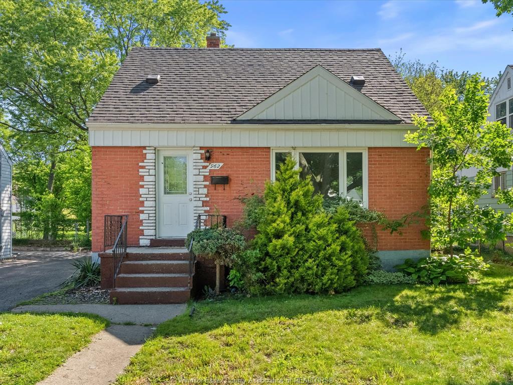 962-askin-windsor-ontario-26018560