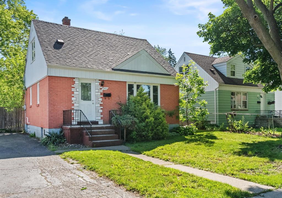 962-askin-windsor-ontario-26018560