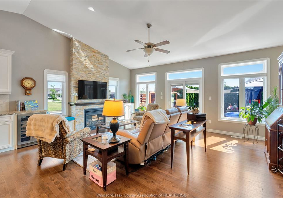 1340-aspenshore-avenue-windsor-ontario-26018565