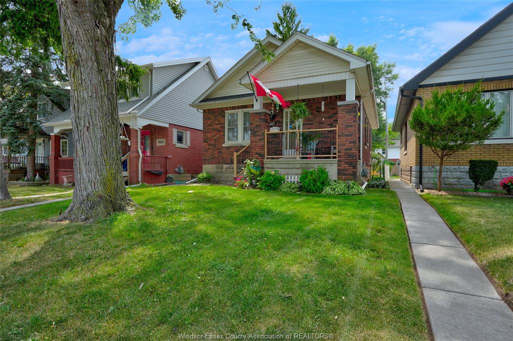 987-curry-windsor-ontario-26018576
