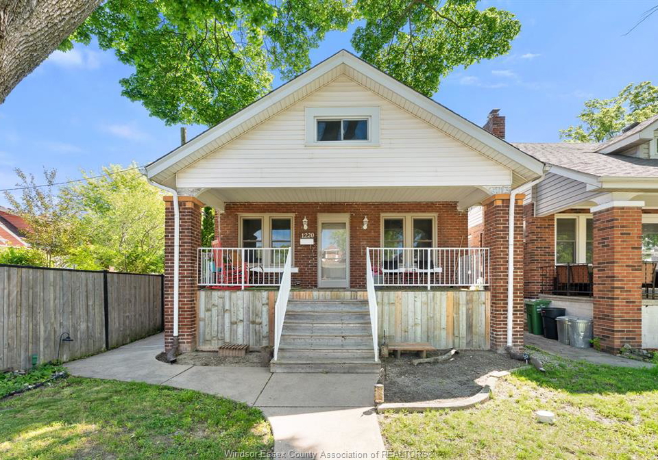 1220-bruce-avenue-windsor-ontario-26018585