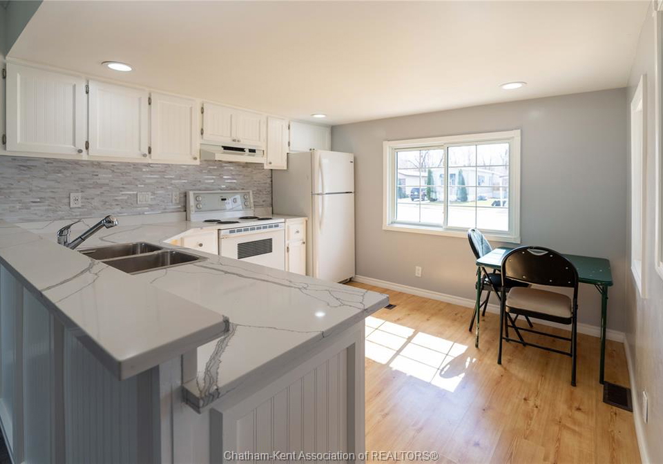 6-maple-drive-mcgregor-ontario-26018589