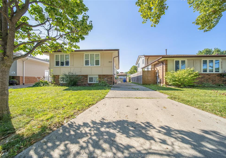 9633-avery-windsor-ontario-26018599