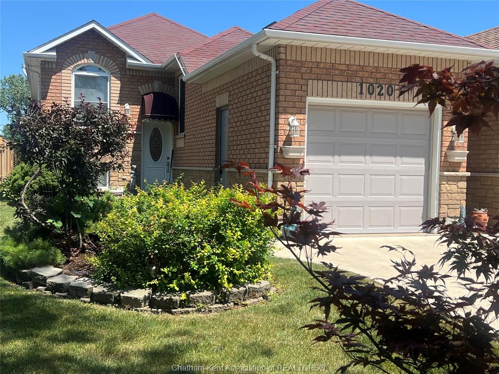 1020-lemonwood-crescent-windsor-ontario-26018607
