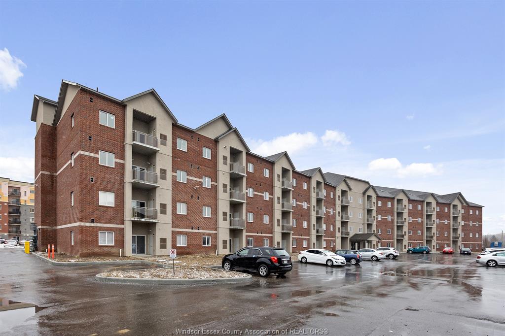 1888-westview-park-boulevard-lasalle-ontario-26018614