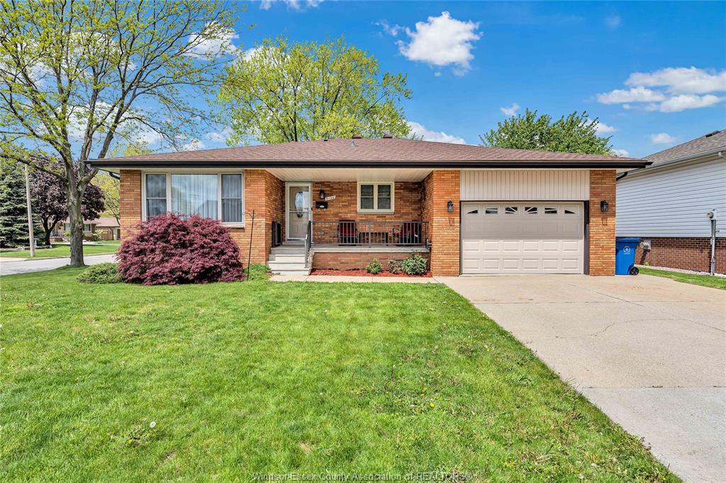 5120-iris-place-windsor-ontario-26018647