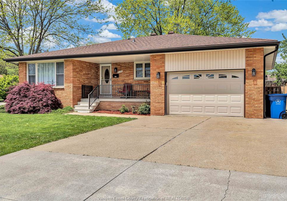5120-iris-place-windsor-ontario-26018647