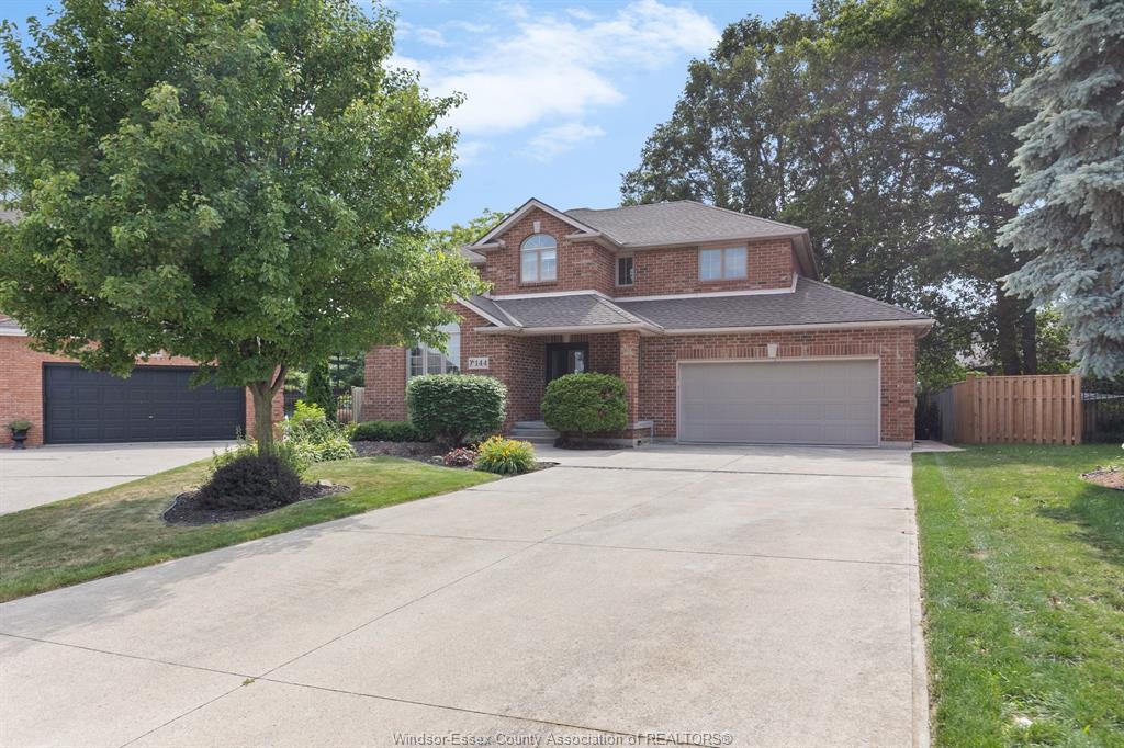 144-pheasant-run-lakeshore-ontario-26018654