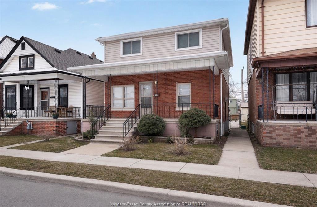 907-gladstone-avenue-windsor-ontario-26018665