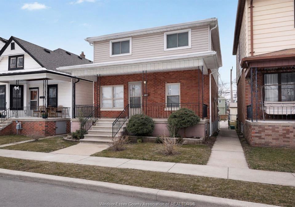 907-gladstone-avenue-windsor-ontario-26018665