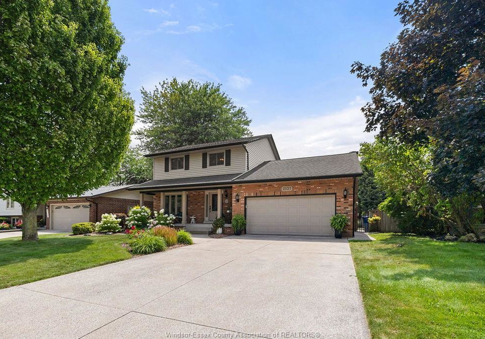 2137-edgemore-avenue-lasalle-ontario-26018671