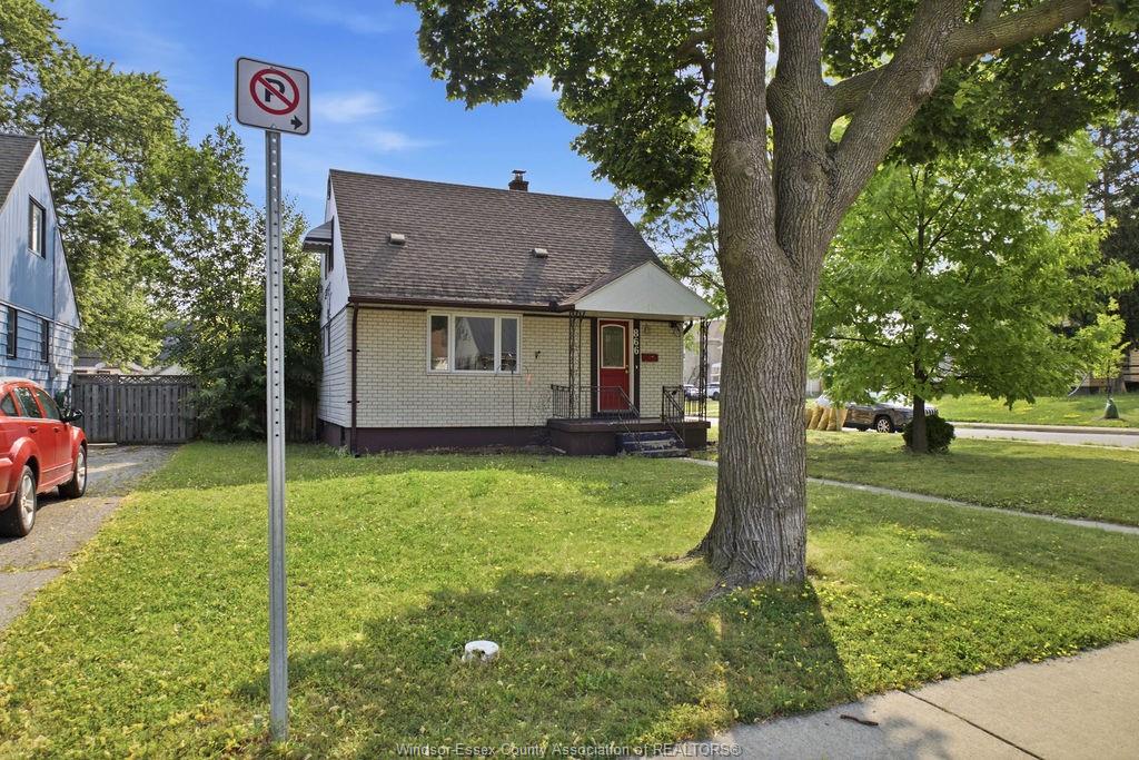 866-francois-court-windsor-ontario-26018677