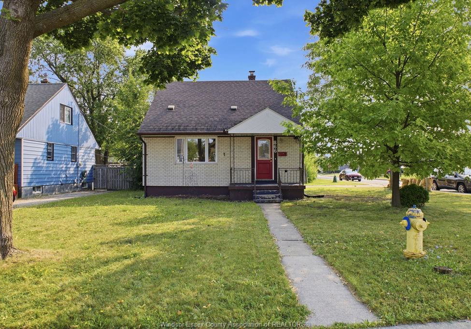 866-francois-court-windsor-ontario-26018677
