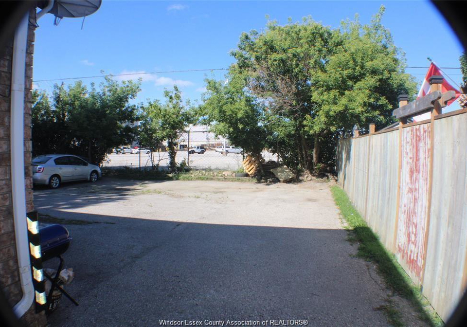 1231-high-street-windsor-ontario-26018680