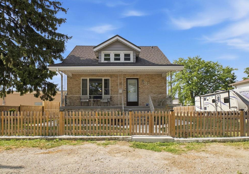 610-brazil-avenue-windsor-ontario-26018682