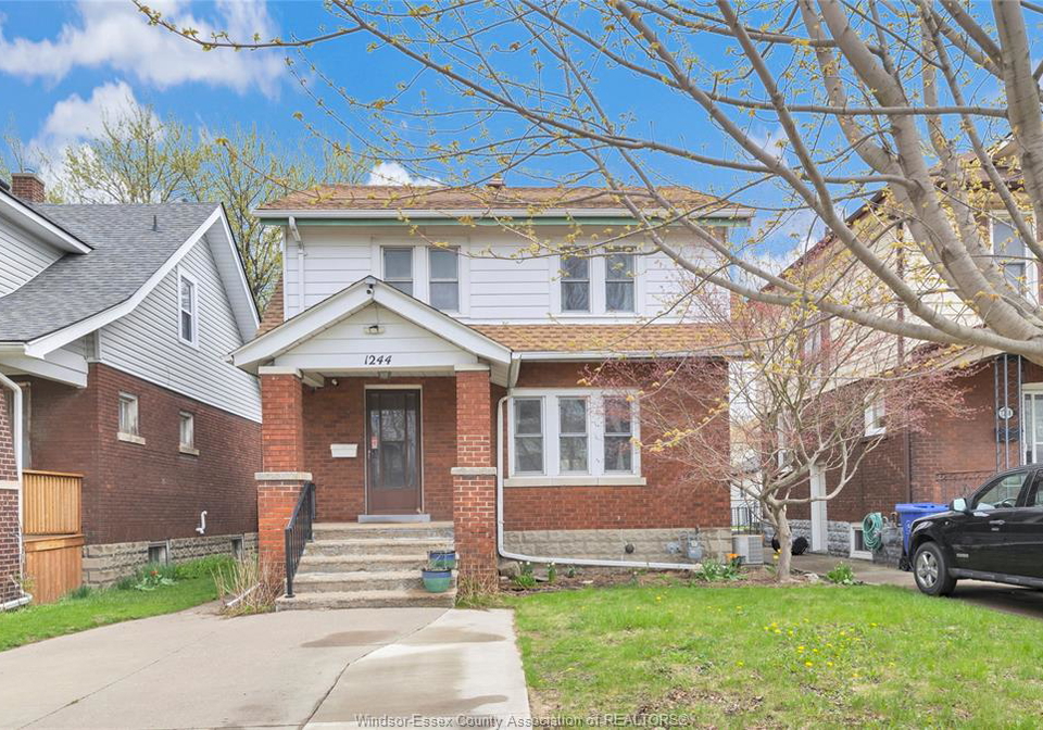 1244-marentette-windsor-ontario-26018687