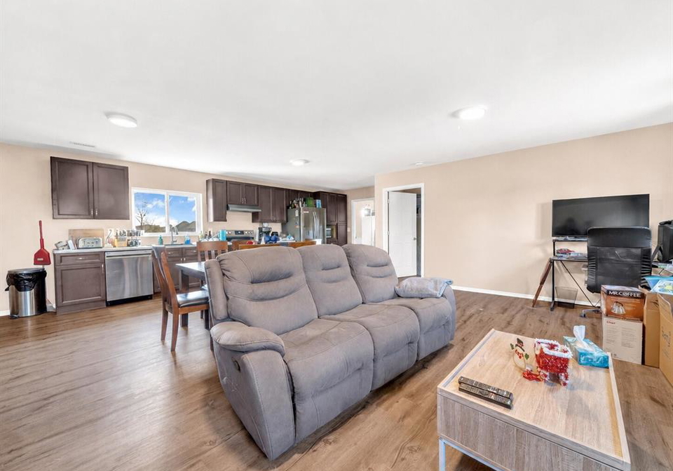1282-stuart-boulevard-lasalle-ontario-26018688
