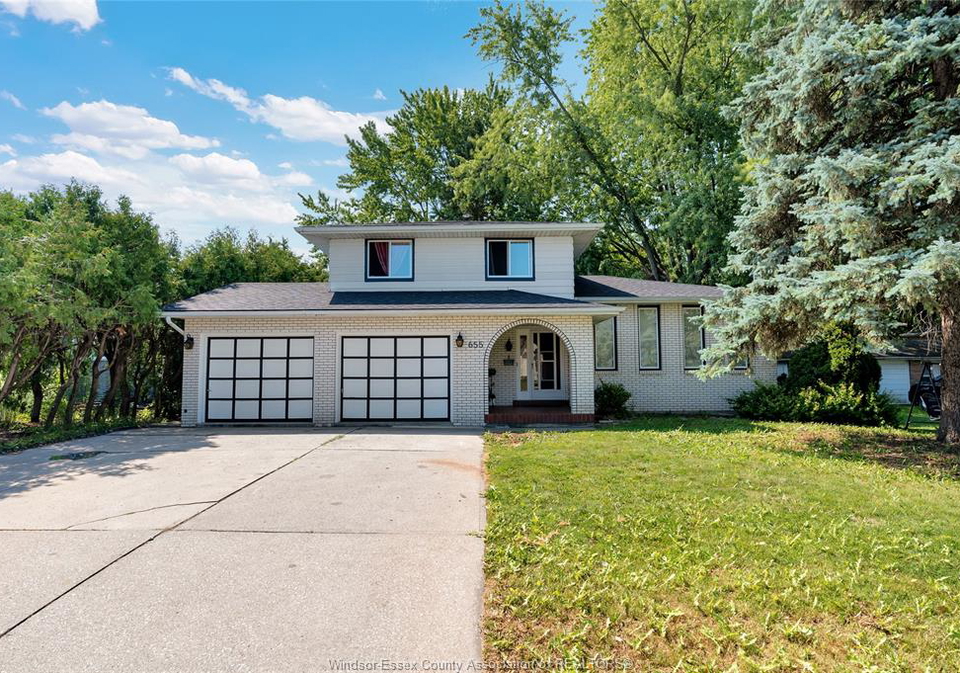 655-roseland-drive-south-windsor-ontario-26018698