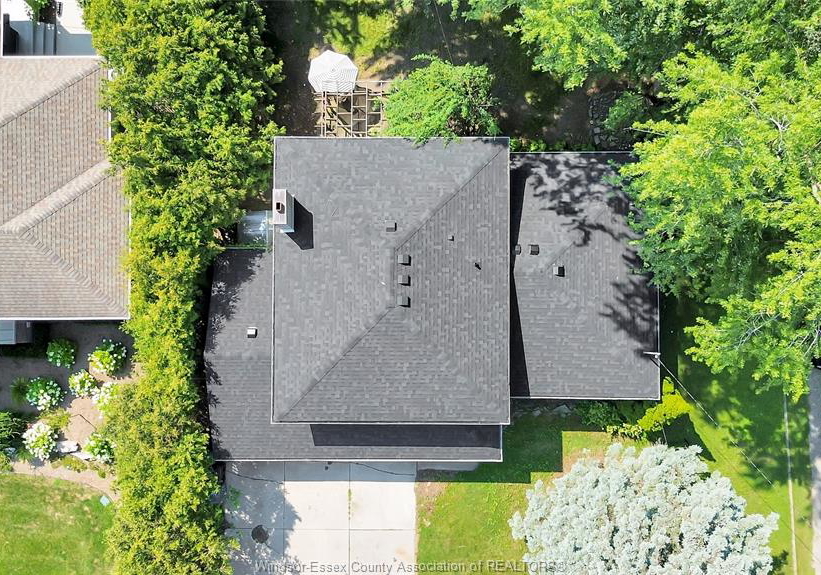 655-roseland-drive-south-windsor-ontario-26018698