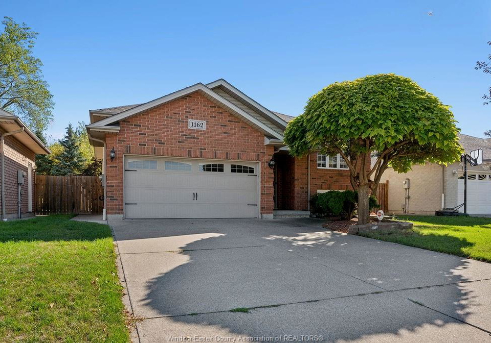 1162-banwell-road-windsor-ontario-26018711