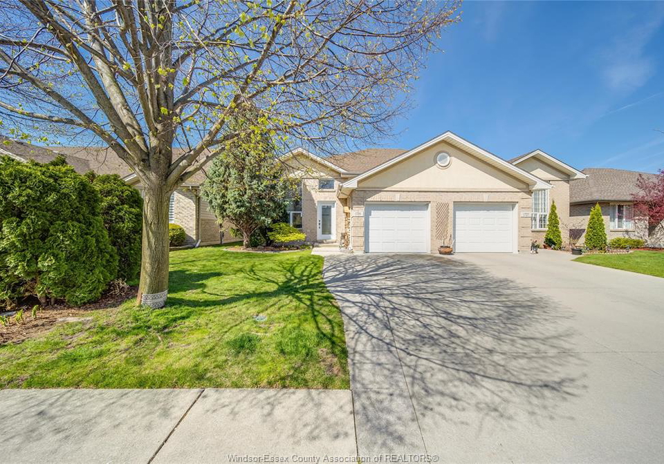 1739-castleton-avenue-windsor-ontario-26018712