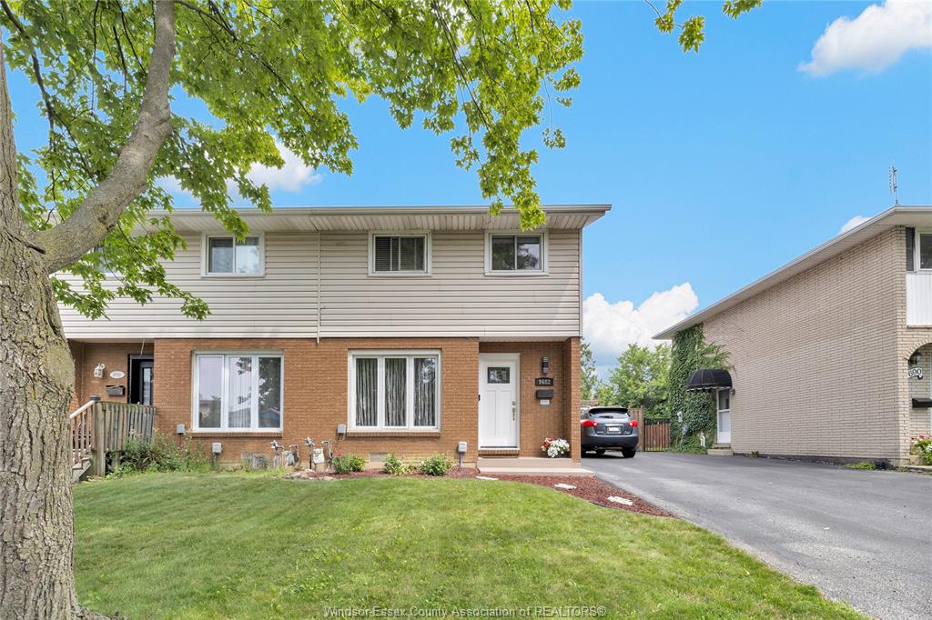 9682-lynngrove-crescent-windsor-ontario-26018713