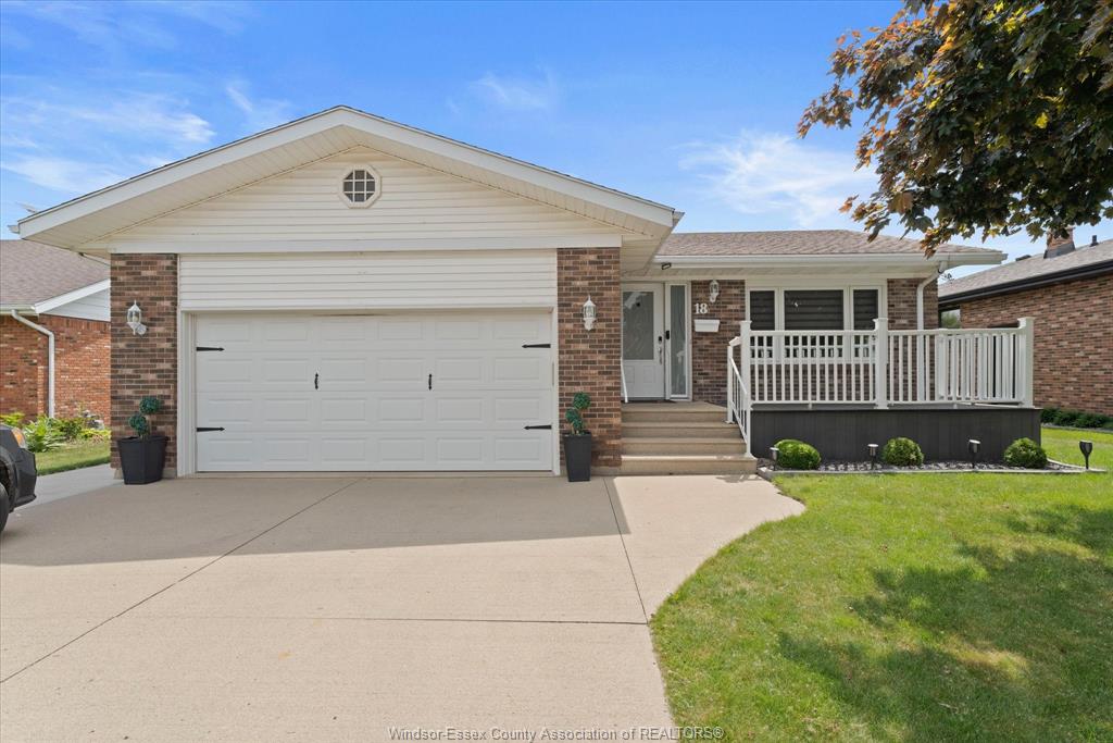 18-elizabeth-crescent-leamington-ontario-26018717