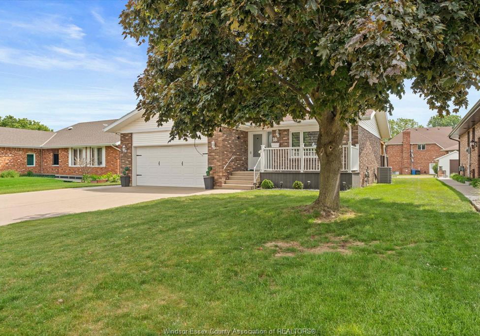 18-elizabeth-crescent-leamington-ontario-26018717