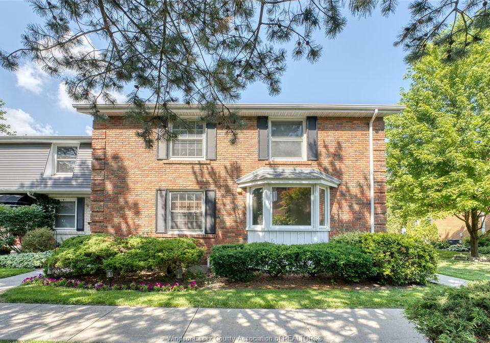 8402-little-river-windsor-ontario-26018718