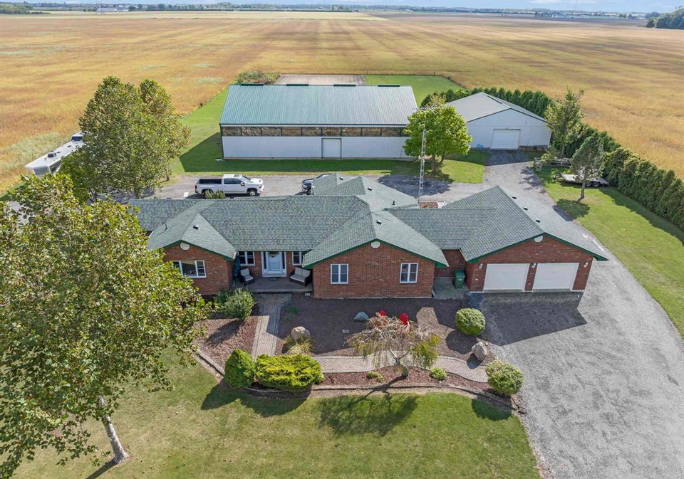 16925-lakeshore-road-303-lakeshore-ontario-26018732