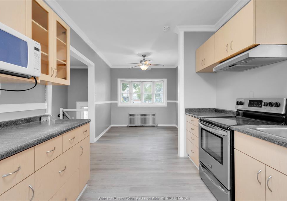 946-howard-avenue-windsor-ontario-26018737
