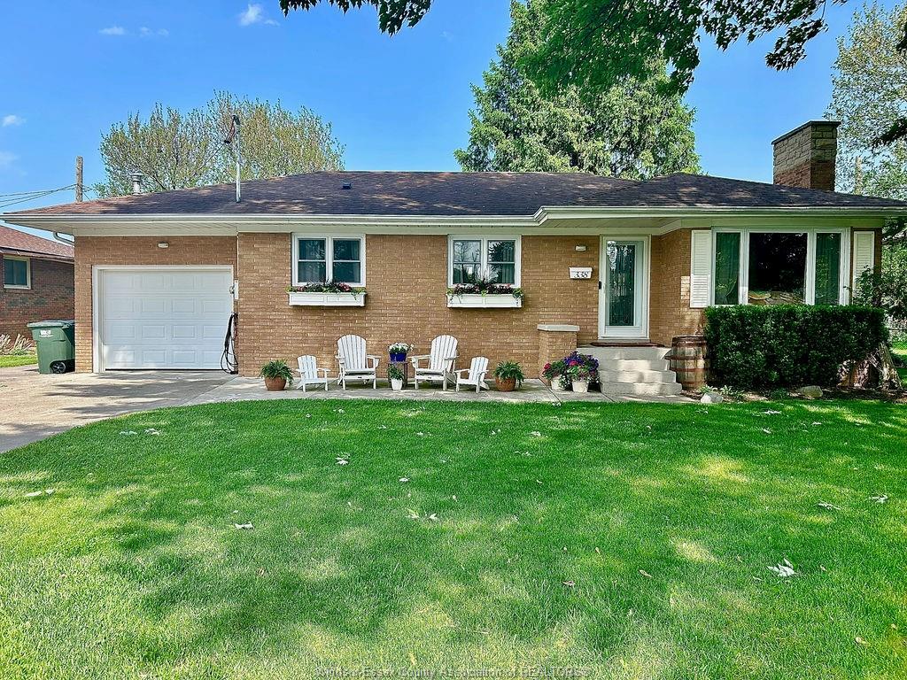 338-barry-avenue-tecumseh-ontario-26018738