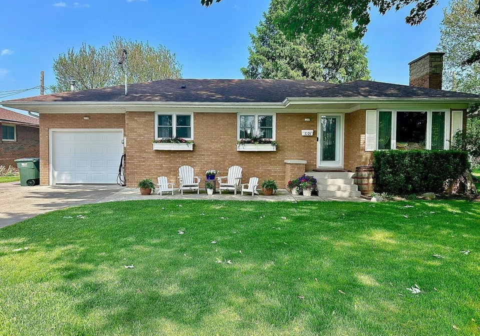 338-barry-avenue-tecumseh-ontario-26018738