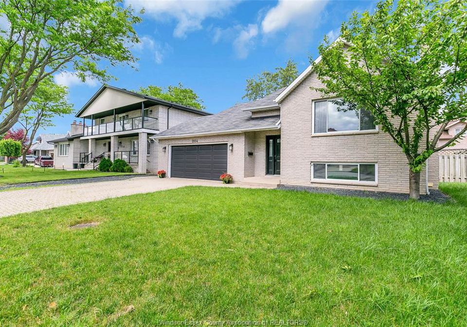 2854-mangin-crescent-windsor-ontario-26018741