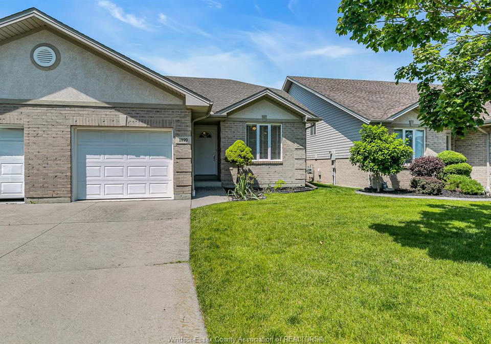 1899-castleton-avenue-windsor-ontario-26018750