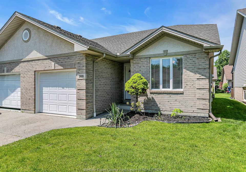 1899-castleton-avenue-windsor-ontario-26018750