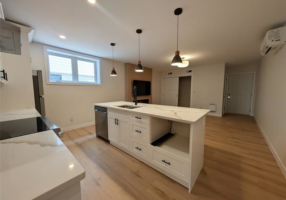 1707-ford-boulevard-windsor-ontario-26018759