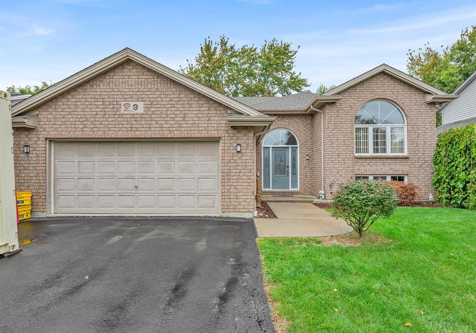 9-lyle-street-cottam-ontario-26018766
