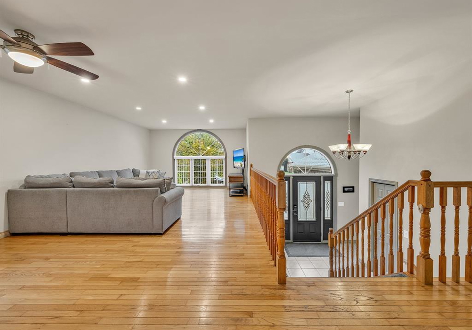 9-lyle-street-cottam-ontario-26018766