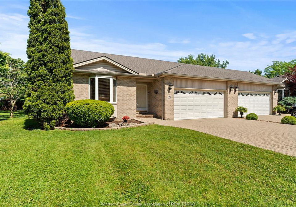1286-rendezvous-windsor-ontario-26018768