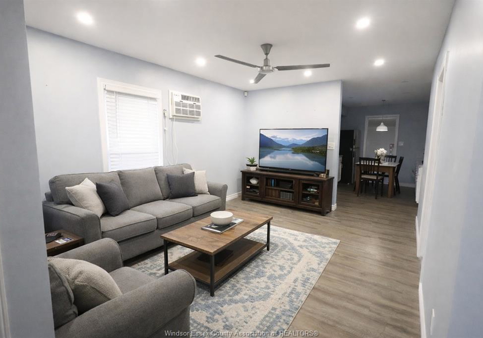 817-chatham-street-east-windsor-ontario-26018771