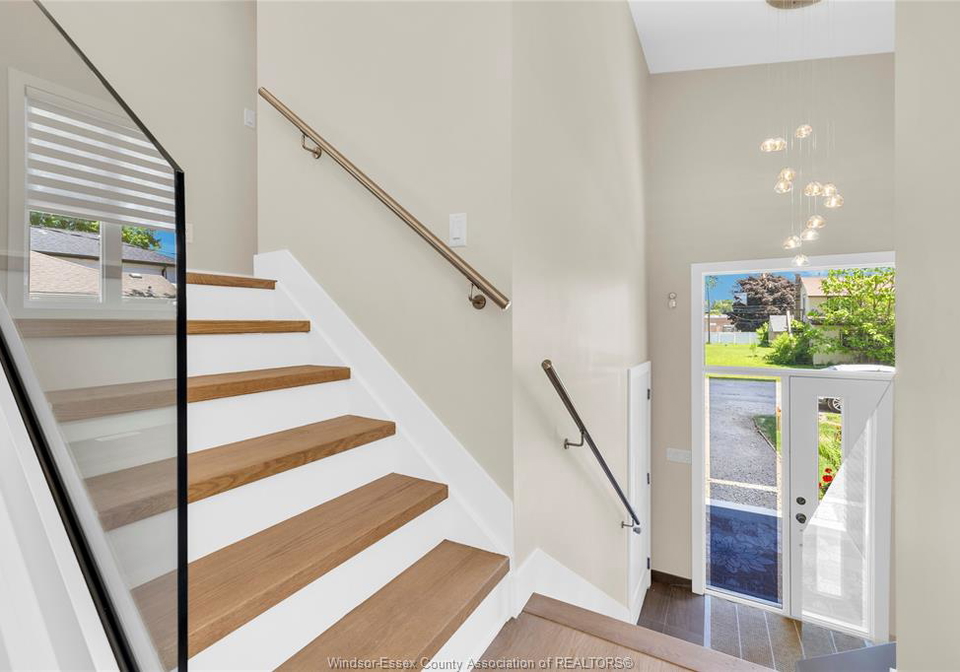 3371-byng-windsor-ontario-26018775